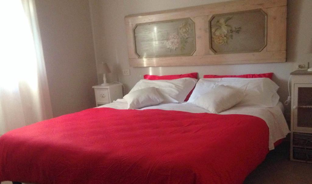 Albergo Al Castello Gavi Rum bild