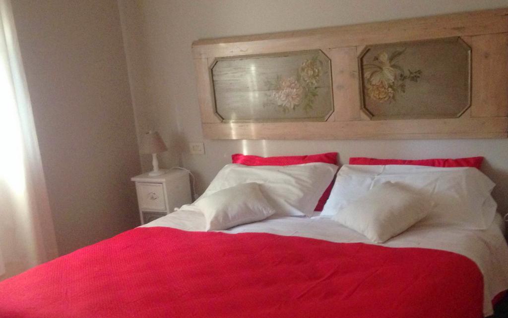 Albergo Al Castello Gavi Rum bild